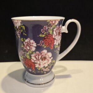 BTaTBrew To aTea 12 Oz Pedestal Mug Peonies & Matching Handle w/ Gold Trim
